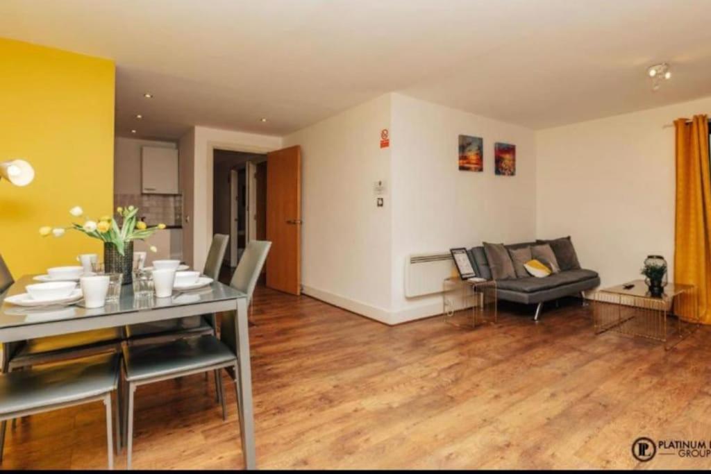 Sl Luxury 2 Bed Broad St Home Birmingham Exteriér fotografie
